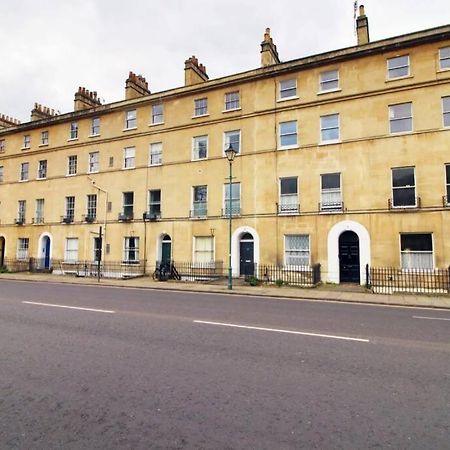 Spacious Georgian 3Bedroom Apartment, 5 Mins From Bath Abbey Exterior foto