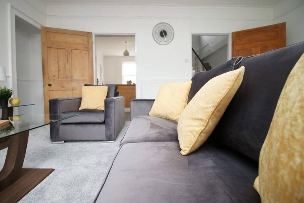 Spacious Georgian 3Bedroom Apartment, 5 Mins From Bath Abbey Exterior foto