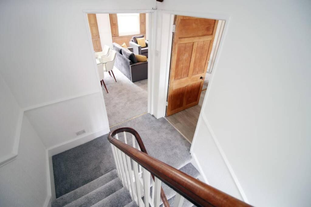 Spacious Georgian 3Bedroom Apartment, 5 Mins From Bath Abbey Exterior foto