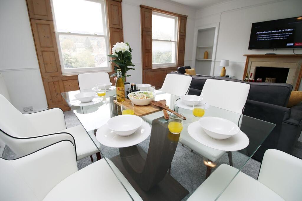 Spacious Georgian 3Bedroom Apartment, 5 Mins From Bath Abbey Exterior foto