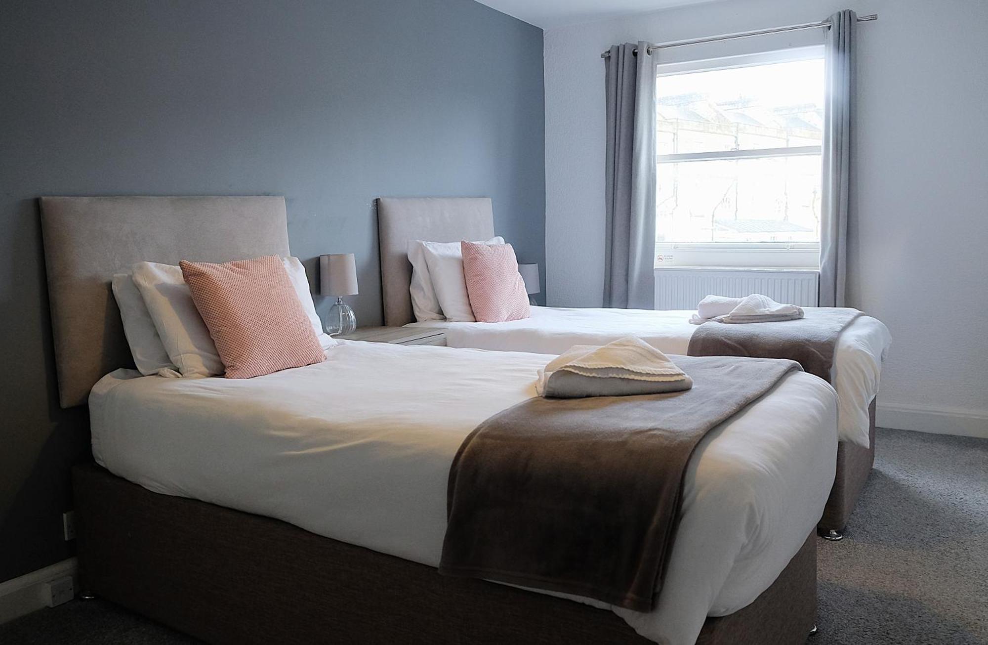 Spacious Georgian 3Bedroom Apartment, 5 Mins From Bath Abbey Exterior foto