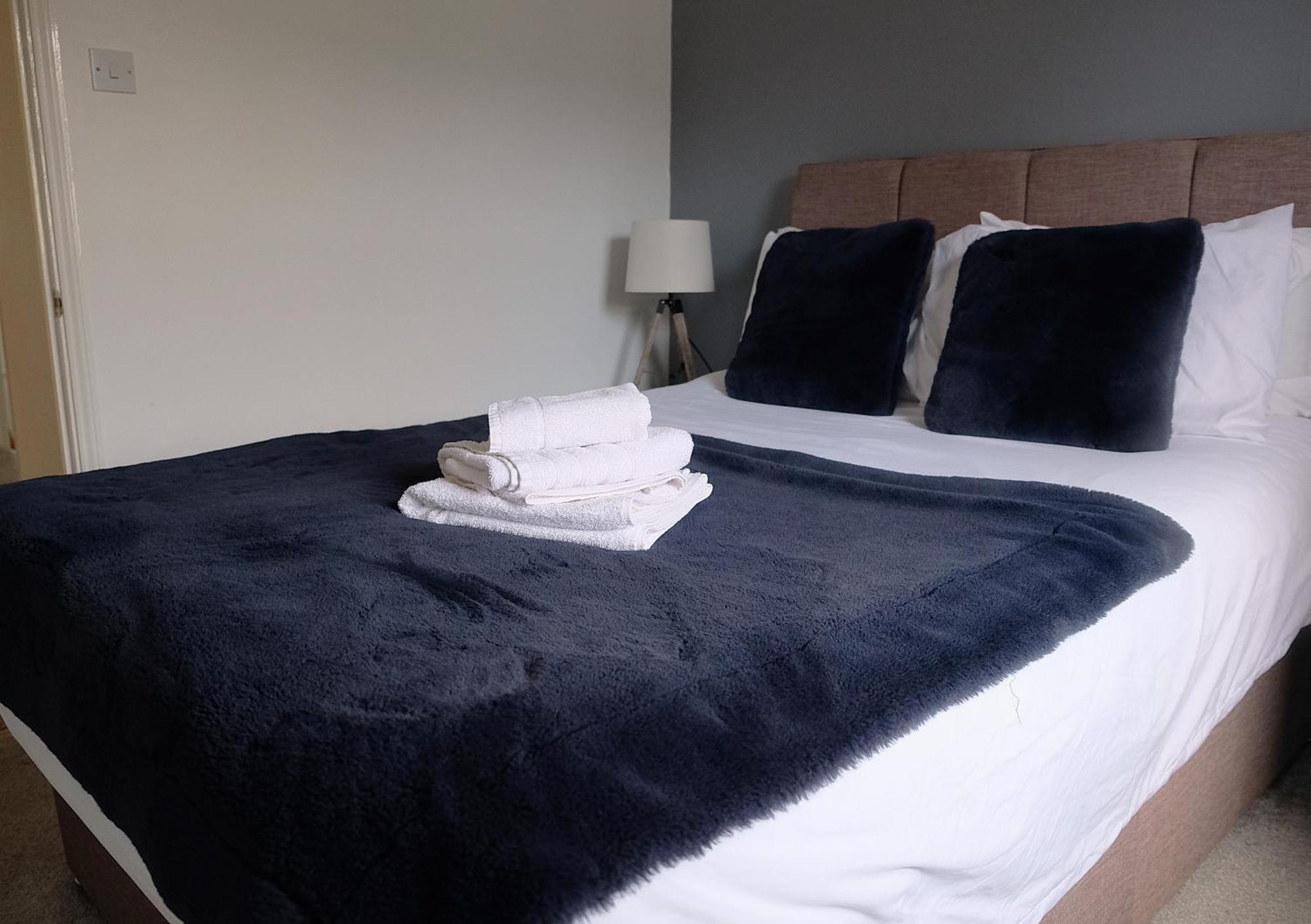 Spacious Georgian 3Bedroom Apartment, 5 Mins From Bath Abbey Exterior foto