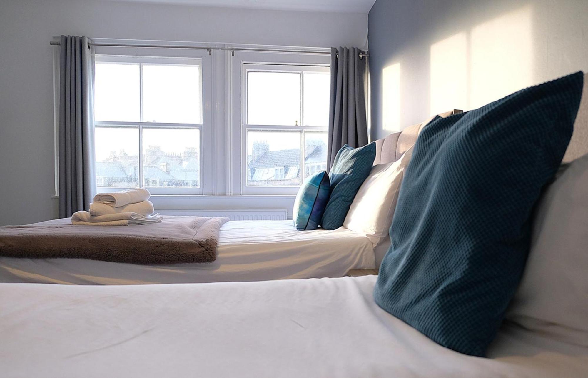 Spacious Georgian 3Bedroom Apartment, 5 Mins From Bath Abbey Exterior foto